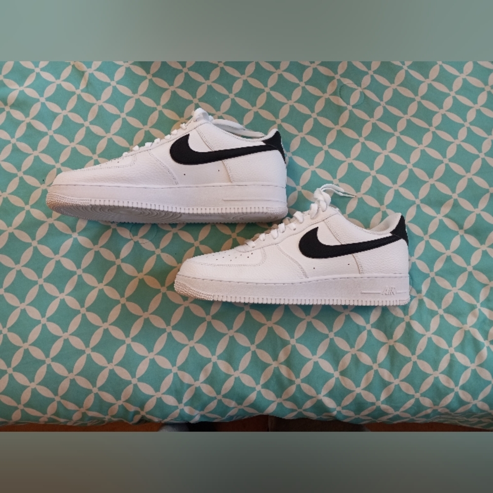 Nike Air force 1 07 mens size 13 M